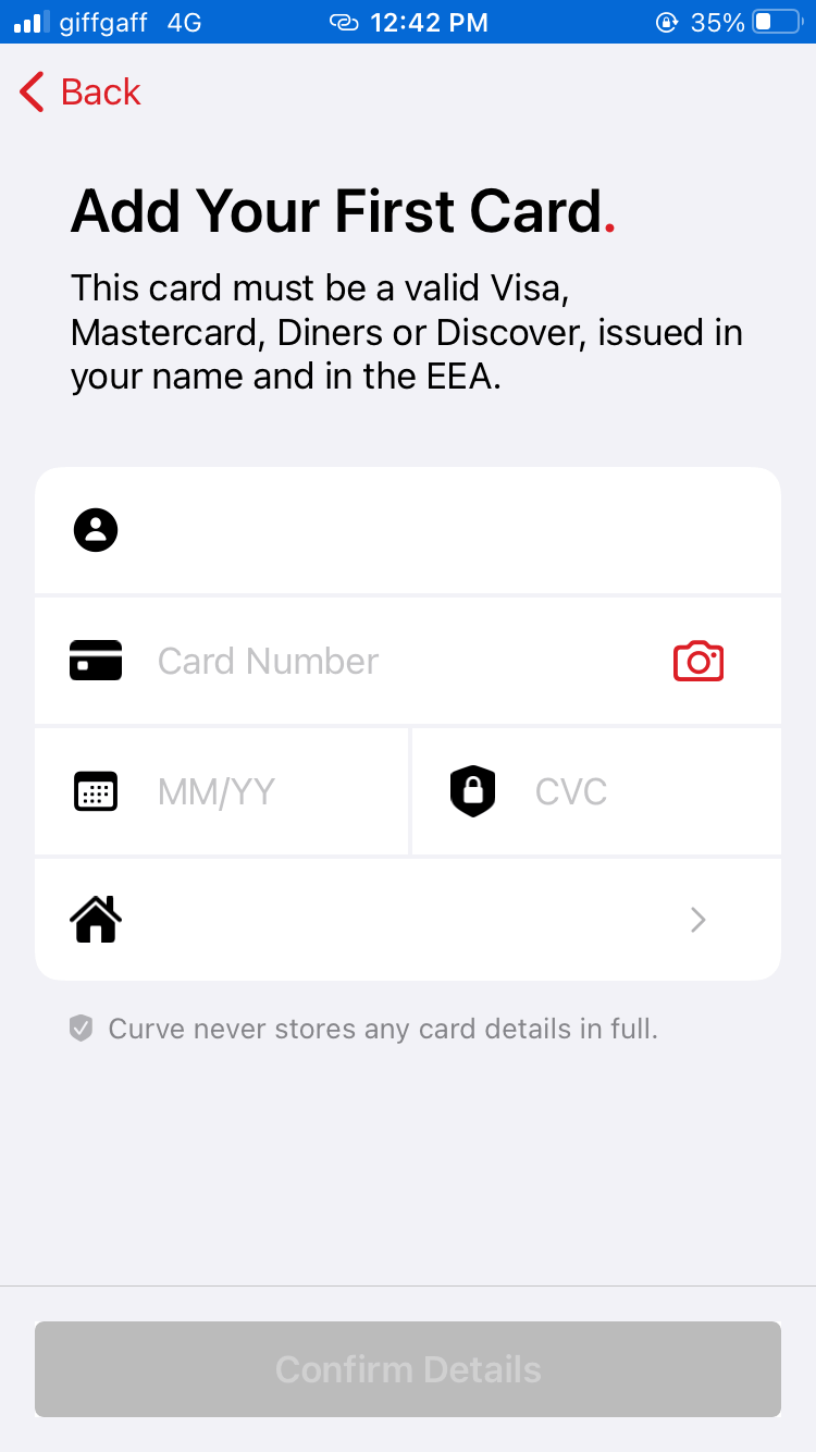 輸入 Visa / Mastercard 的資料。