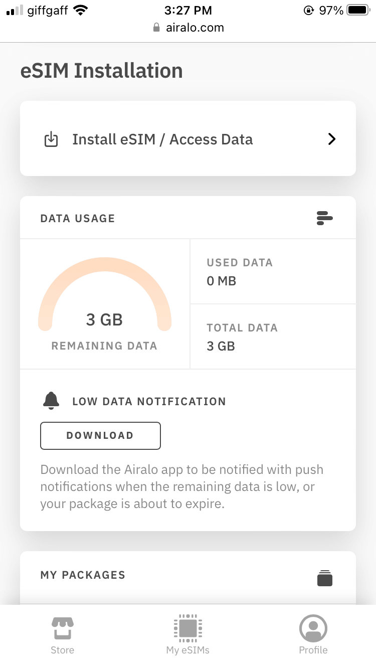 也可以即時看到「Install eSIM」的按鈕。
