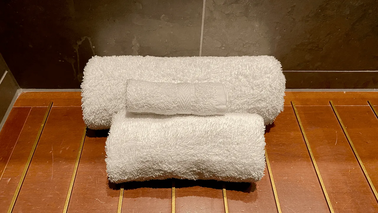 國泰也幫我們準備好浴巾和毛巾。