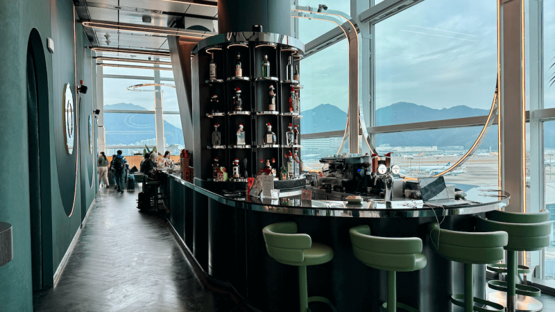 香港國際機場的 Intervals Bar 亦在可使用名單之上。