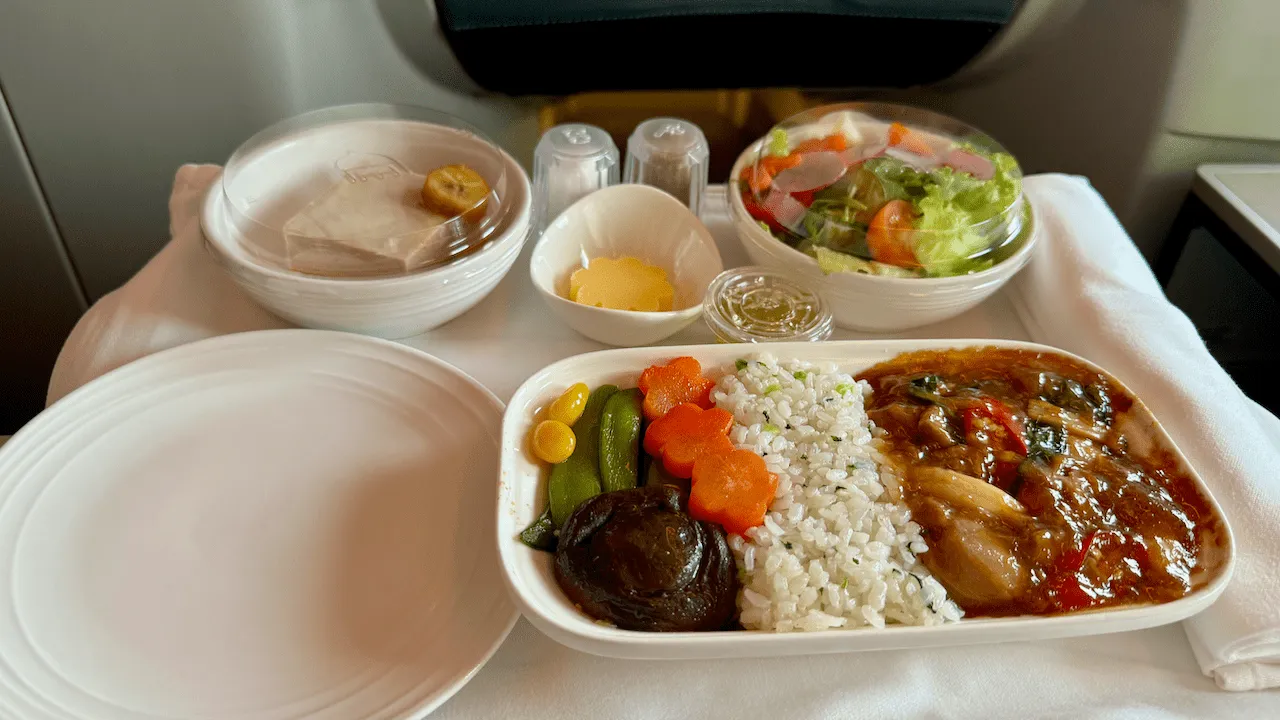 結果我選了雞肉飯。