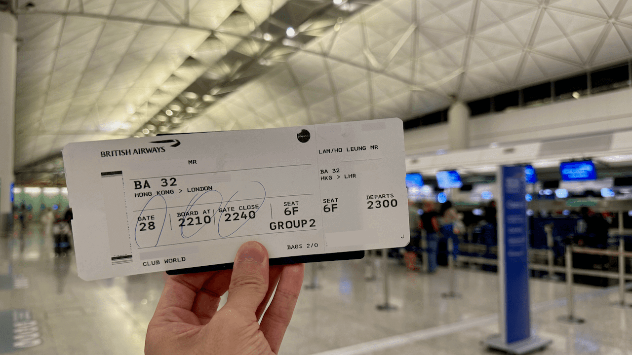 我這次是用 Asia Miles 換了張由香港飛英國的 Club World 機票,所以符合在抵達英國時使用 Arrivals Lounge 的資格。