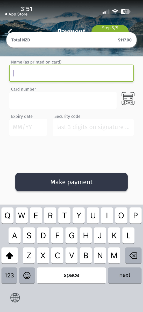 我們可以使用 Visa、Mastercard 或 AMEX 美國運通信用卡進行支付。