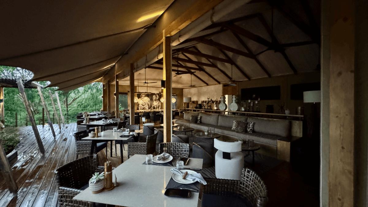 雨後的 Sarabi Dinning