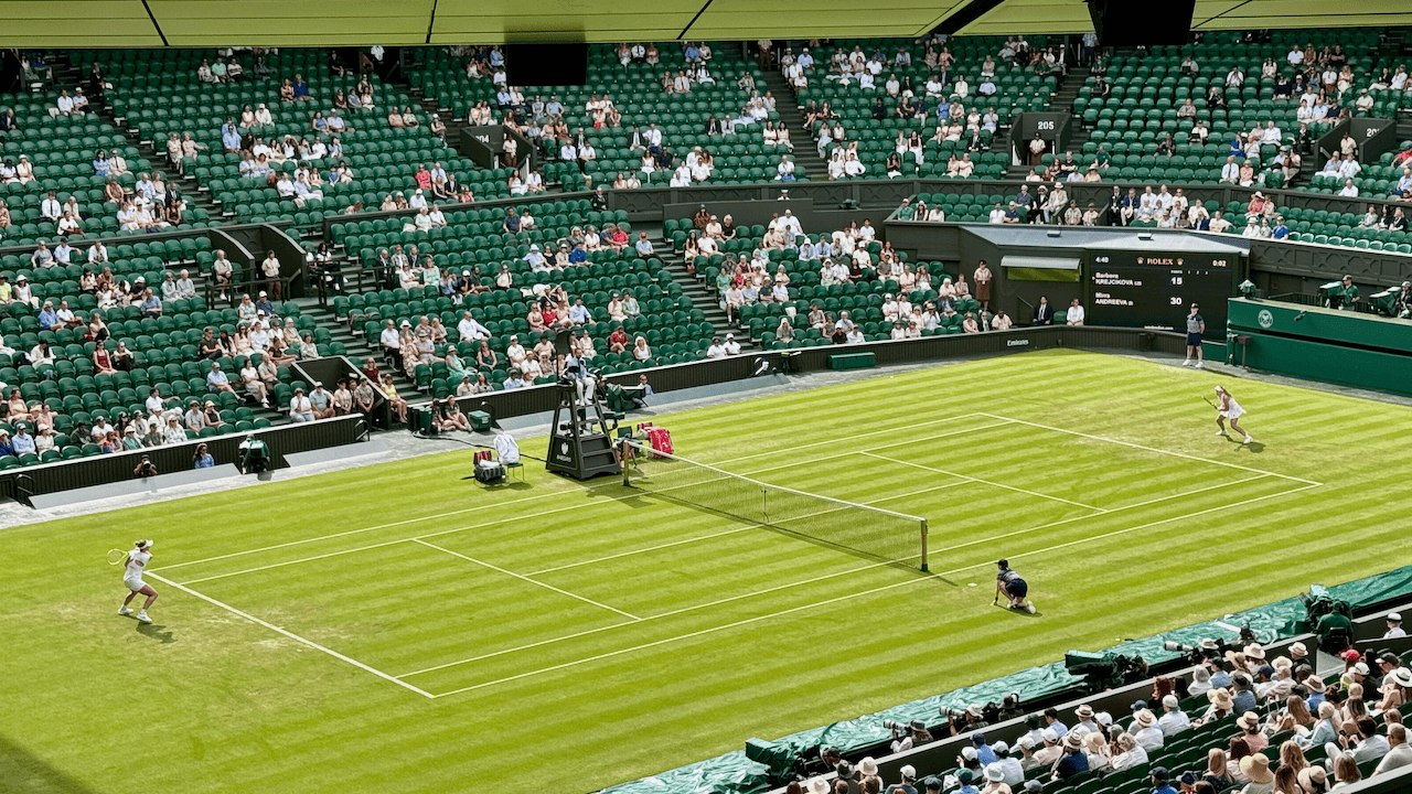 Krejcikova 和 Andreeva 的拉鋸戰亦很精彩呢!